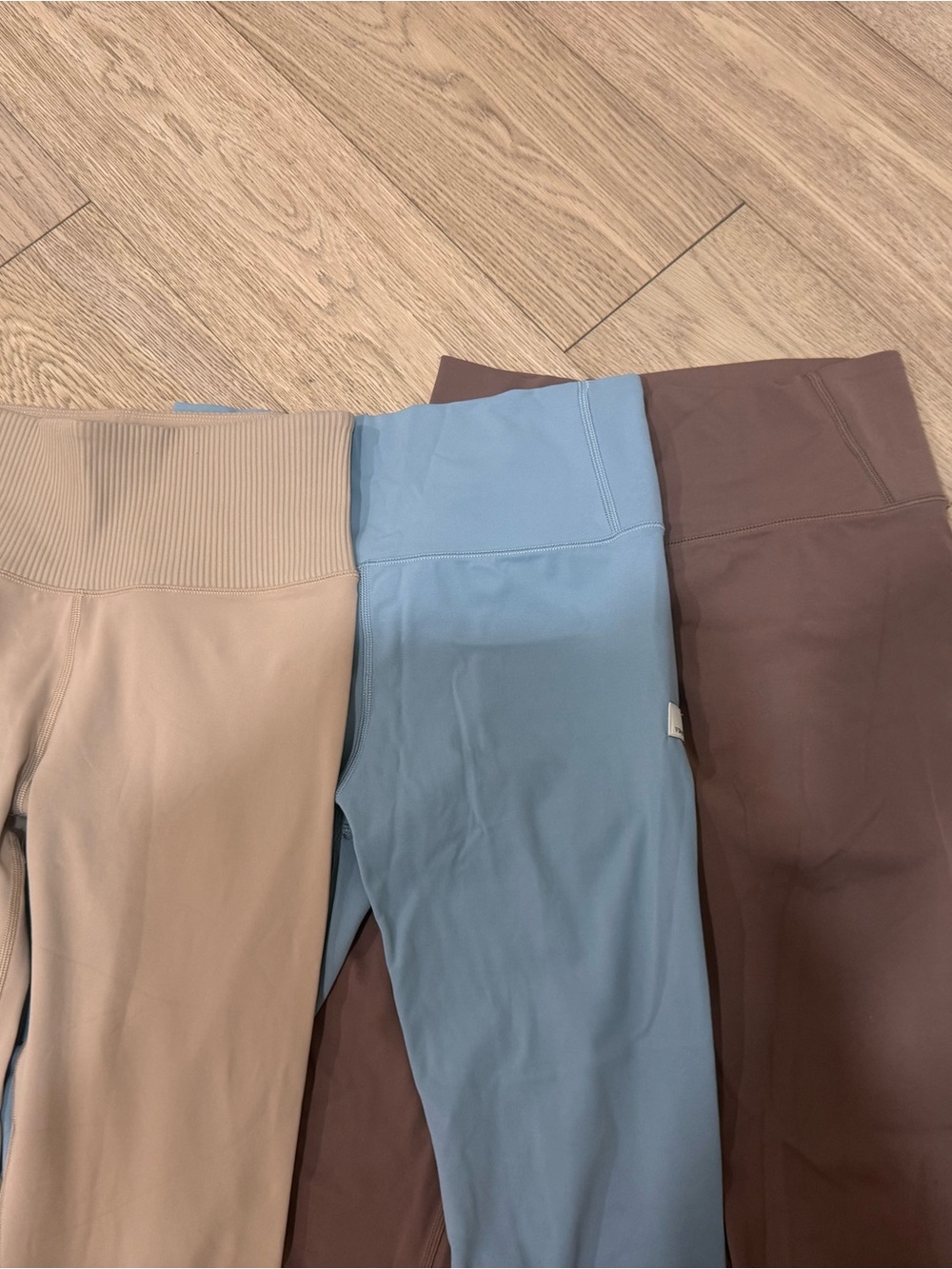 Vuori lot of 3 bliss blend all the feels Leggings